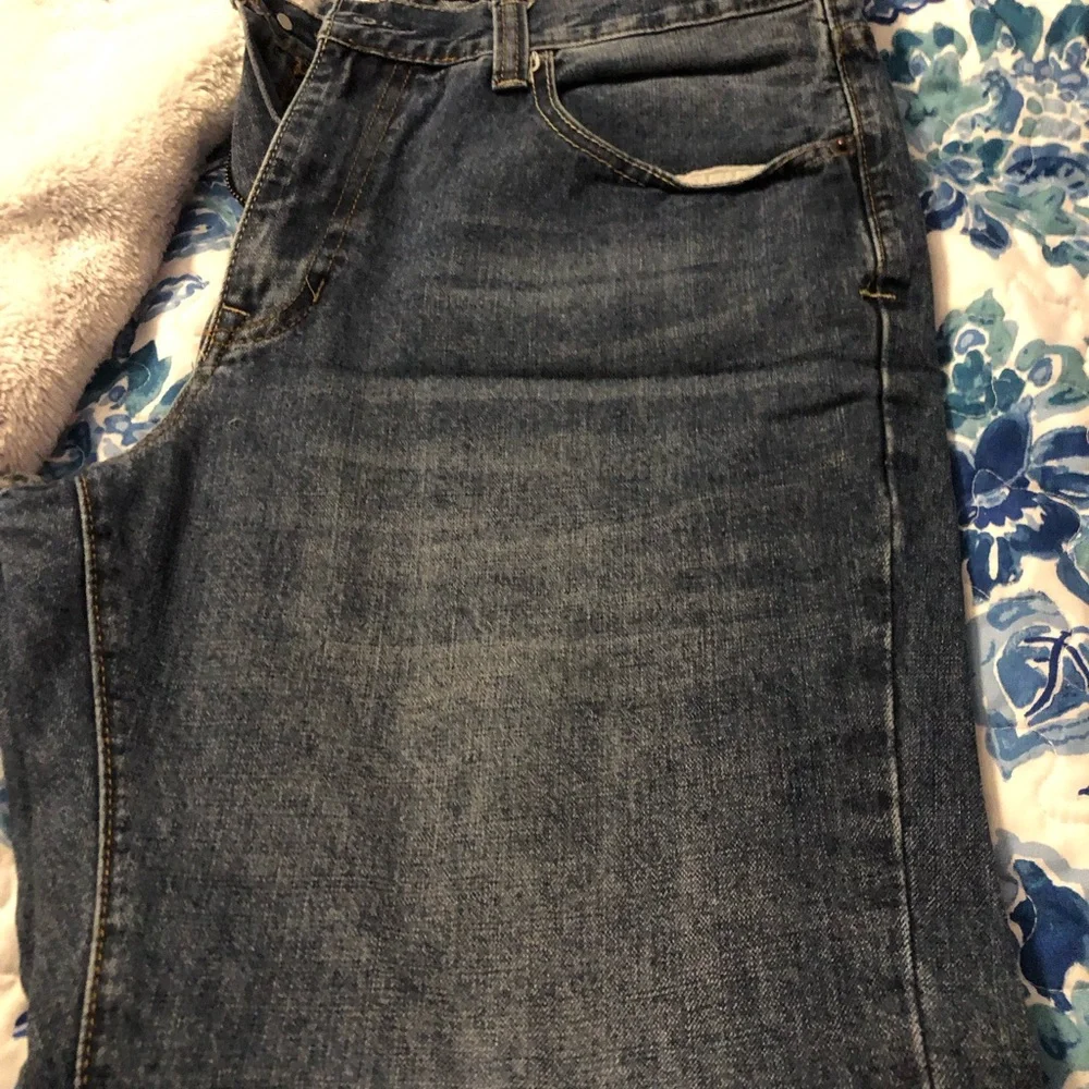 Authentic Izod Regular Fit Mens Jeans EUC - Picture 5 of 6